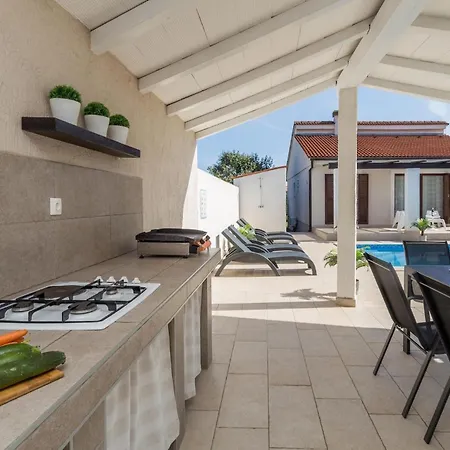 Bonasera Ferienhaus Šišan